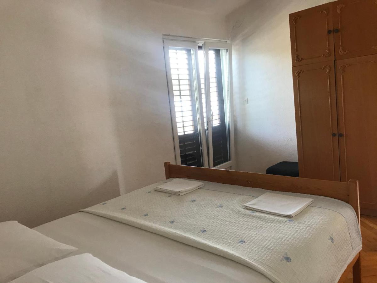 Apartmani Vilma Pakoštane Buitenkant foto