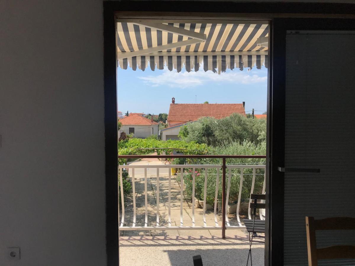 Apartmani Vilma Pakoštane Buitenkant foto