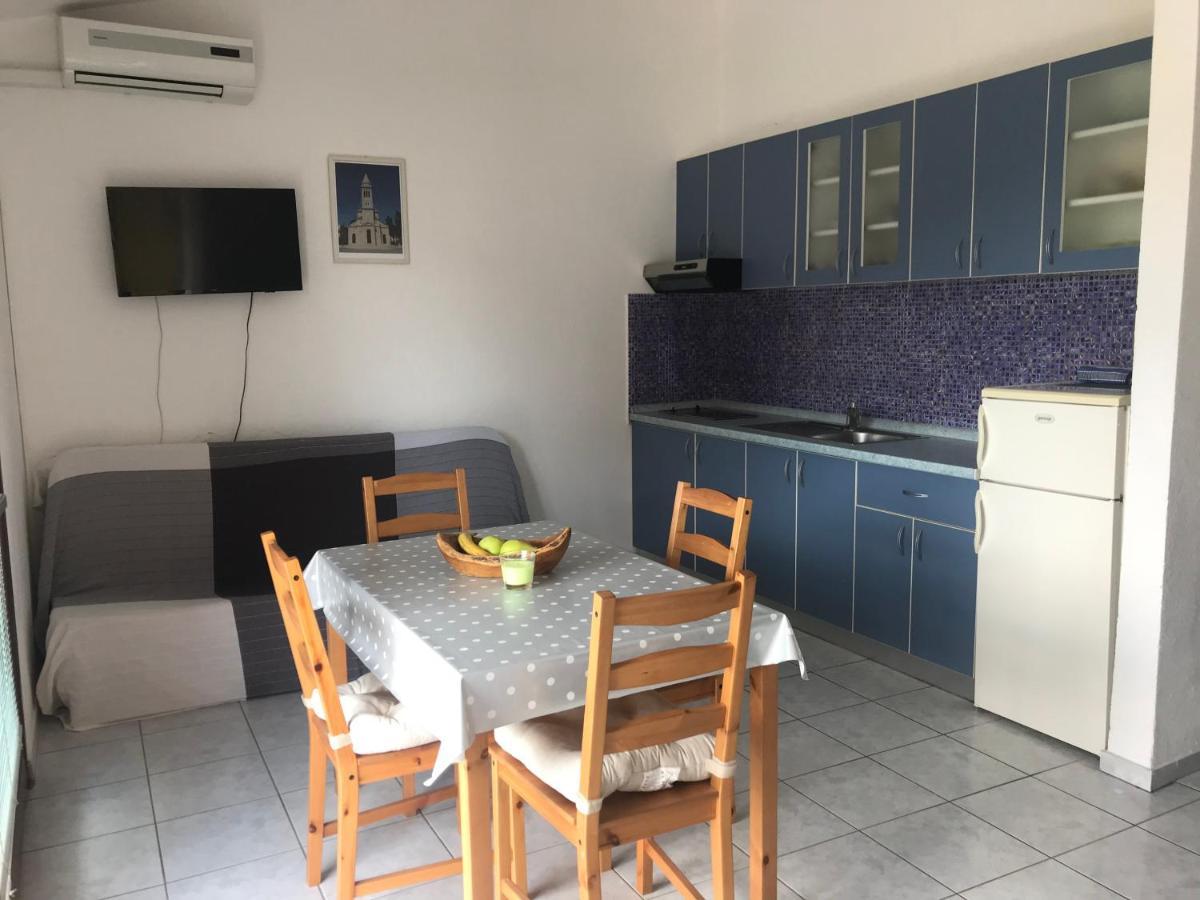 Apartmani Vilma Pakoštane Buitenkant foto